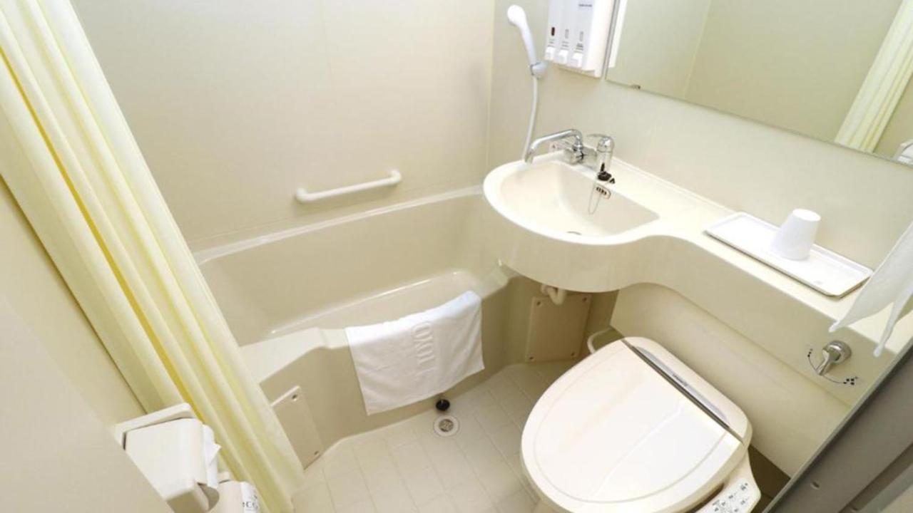 Toyoko Inn Osaka Tenjinbashi-Suji Rokuchome Exteriör bild