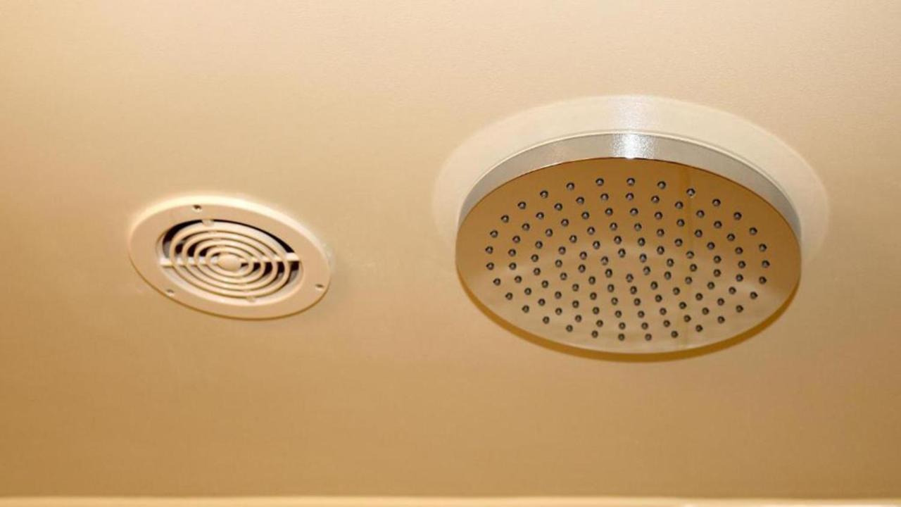 Toyoko Inn Osaka Tenjinbashi-Suji Rokuchome Exteriör bild