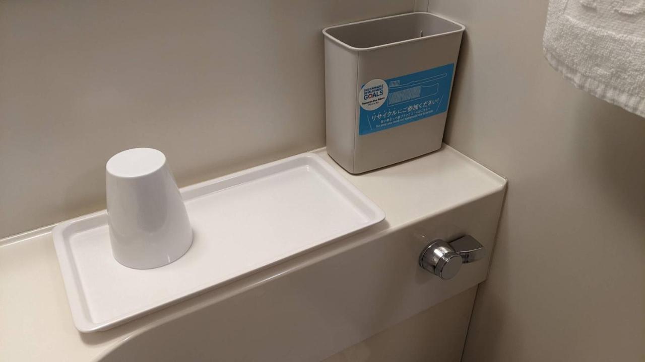 Toyoko Inn Osaka Tenjinbashi-Suji Rokuchome Exteriör bild